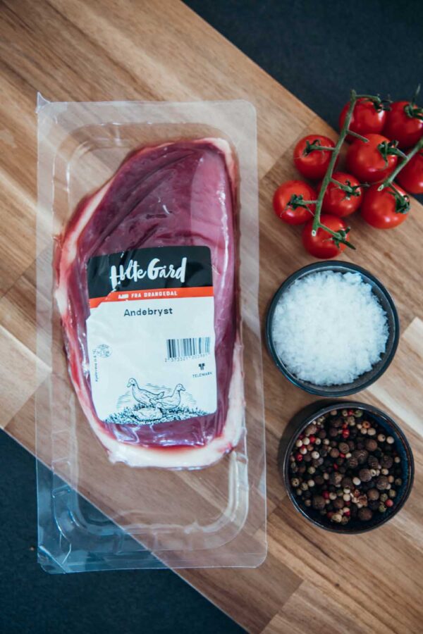 Andebryst (Holte gård) - 350 gr.